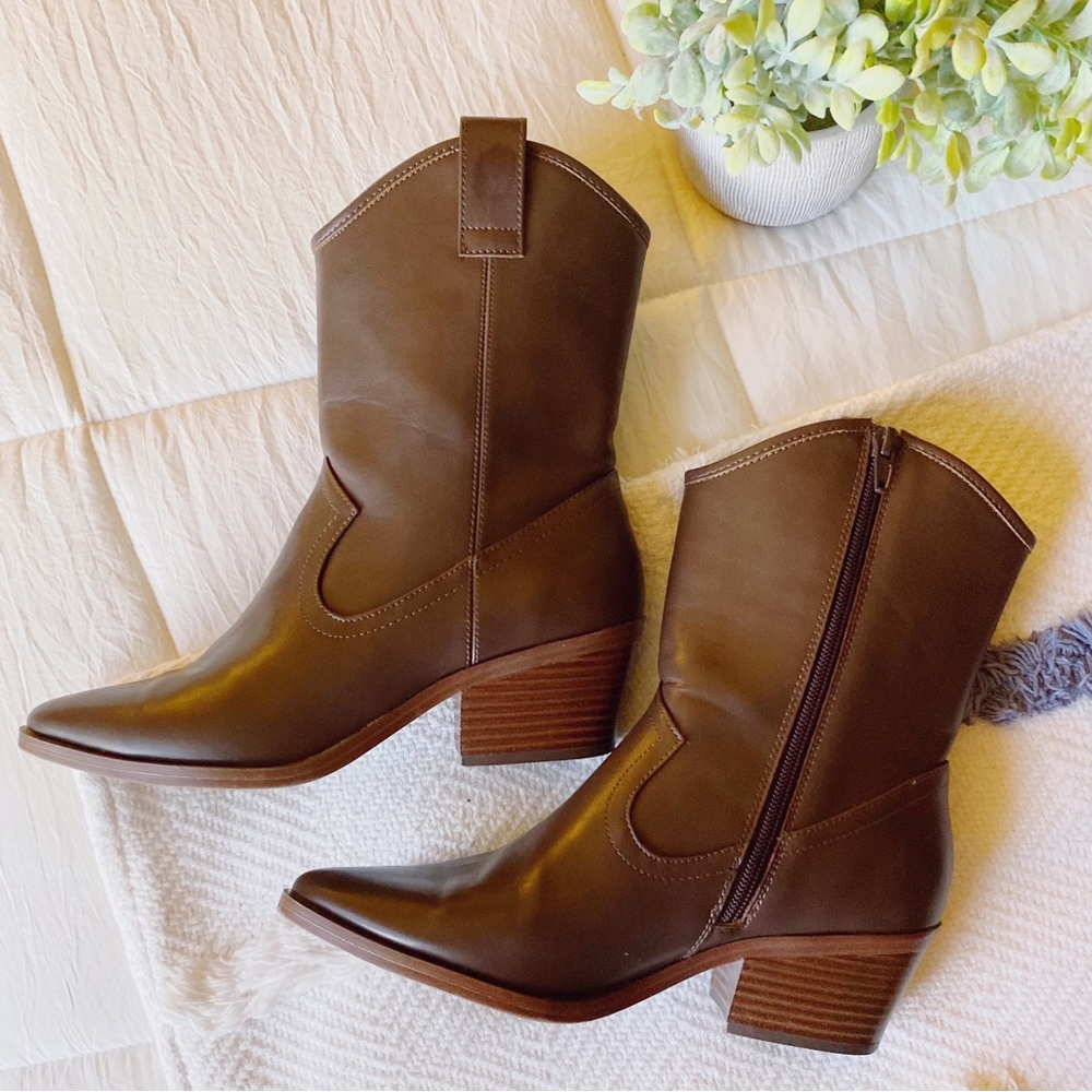 Universal Thread Brown Western Booties - image 3
